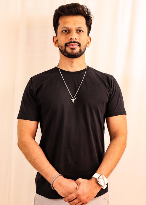 solid black t shirt for men